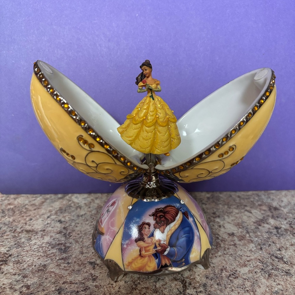 Disney Radiant Belle Musical egg